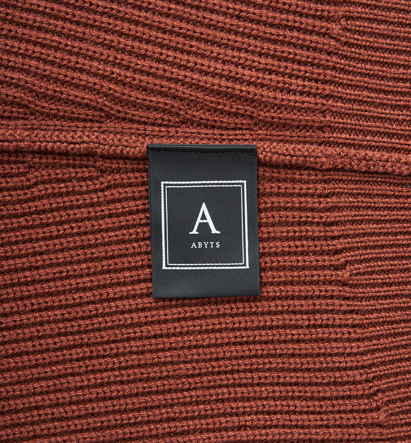 WOOL V-NECK KNIT（受注予約受付終了）