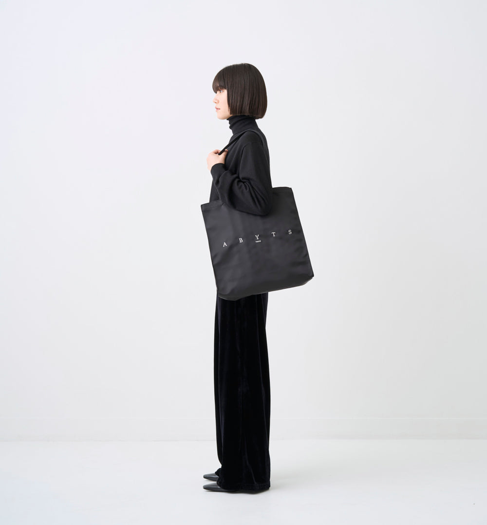AKARI ABYTS ナイロン トートバッグ ブラック NYLON TOTE BAG(受注予約受付終了) – ABYTS